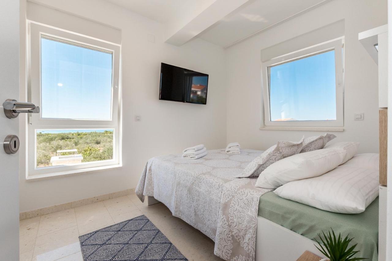 Villa Buzuk Vodice Eksteriør billede