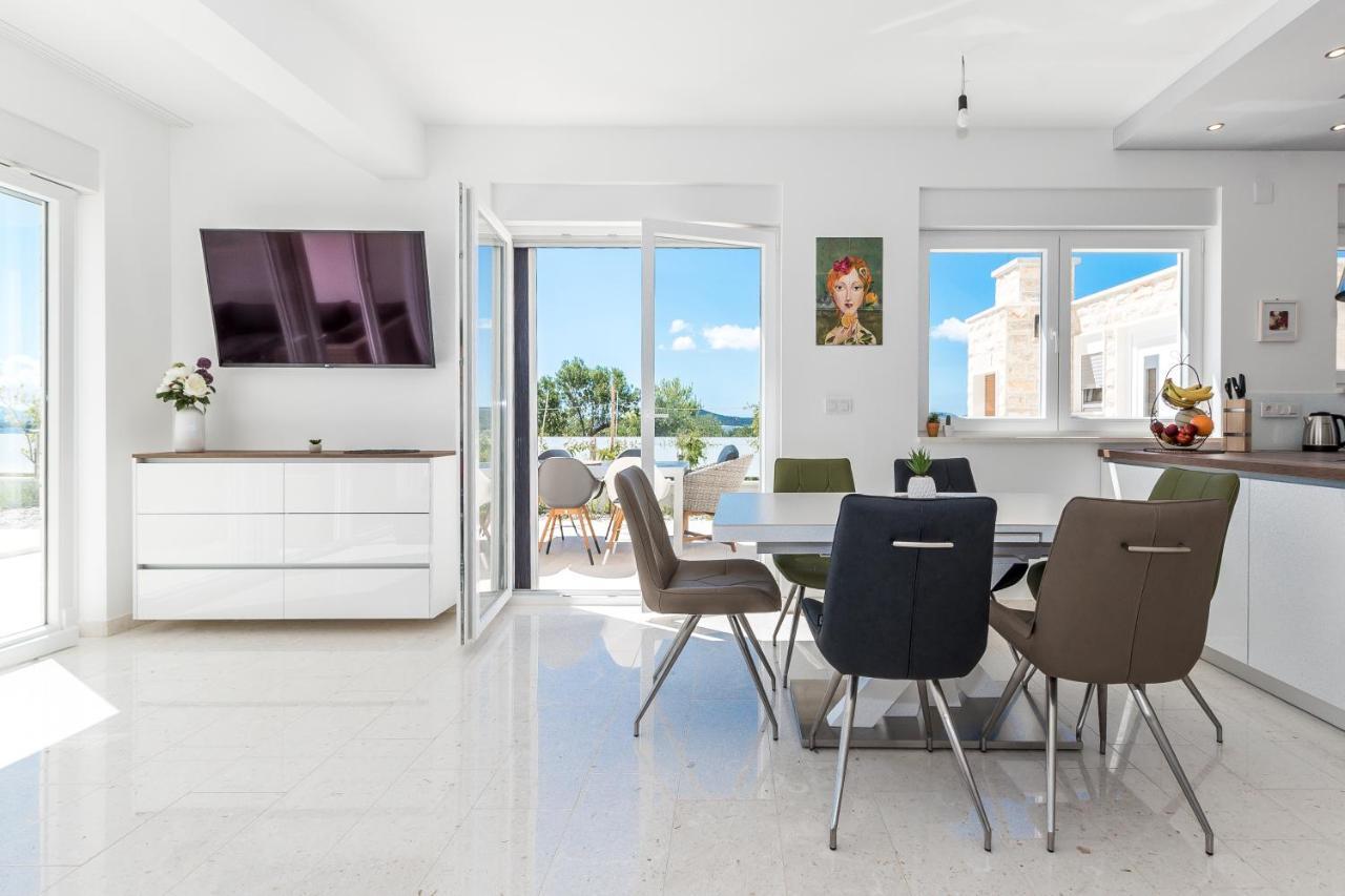 Villa Buzuk Vodice Eksteriør billede