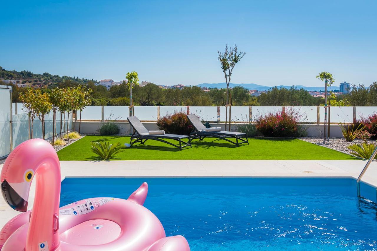 Villa Buzuk Vodice Eksteriør billede
