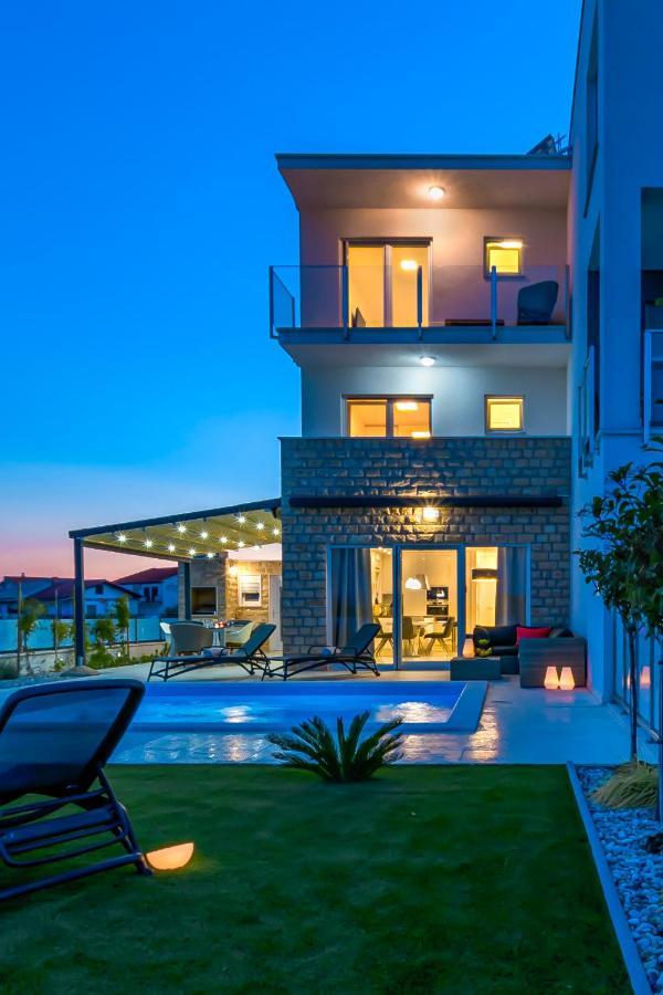 Villa Buzuk Vodice Eksteriør billede