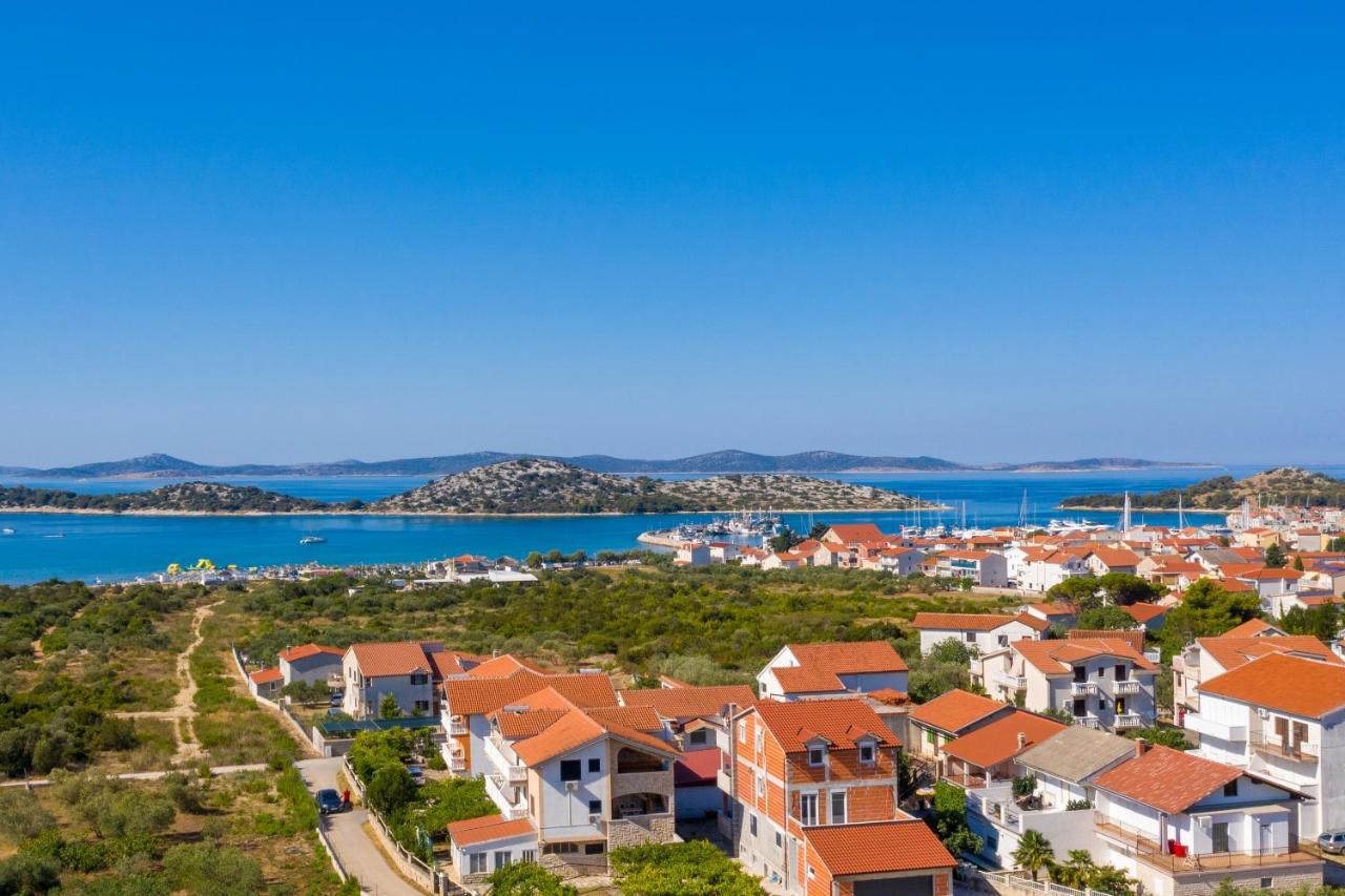 Villa Buzuk Vodice Eksteriør billede