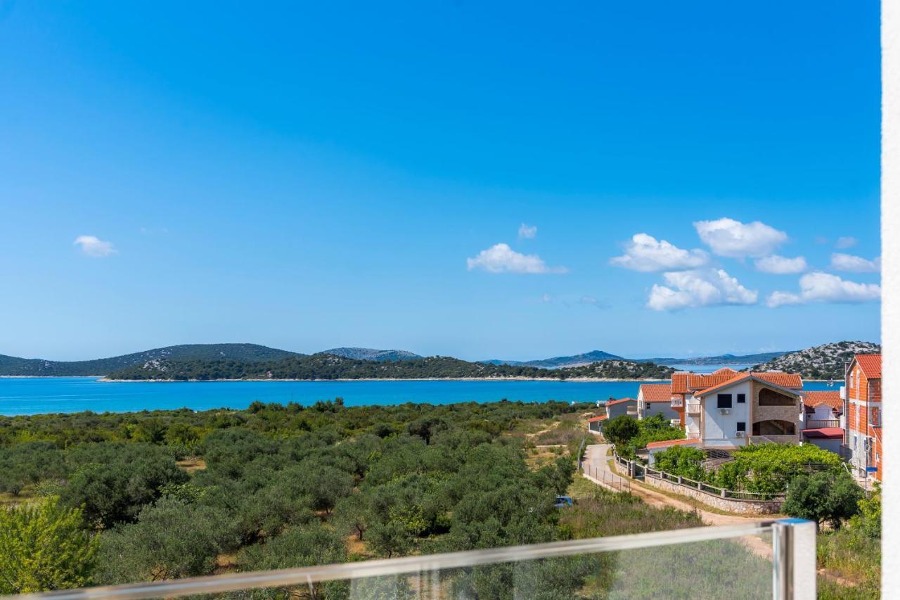 Villa Buzuk Vodice Eksteriør billede